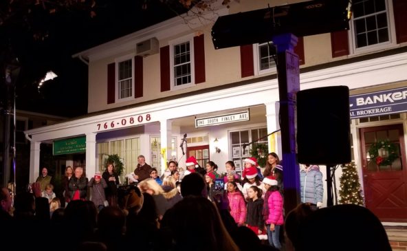 Basking Ridge Tree Lighting Carolers