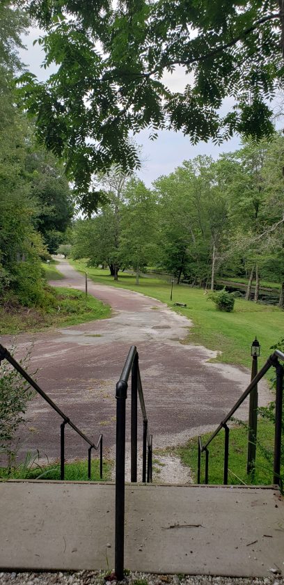 Entrance to Waterloo Village path