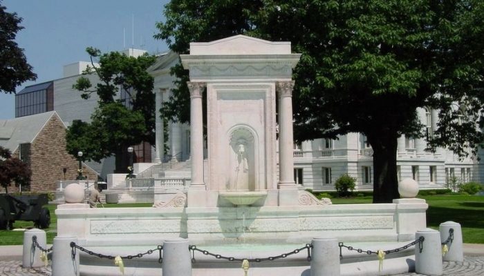 Lord-Memorial-Fountain in Somerville was designed by the same person who designed the USGA headquarters. Pope xamples of John Russell Pope also designed the Jefferson Memorial, National Archives, Lincoln Birthplace, British Museum
