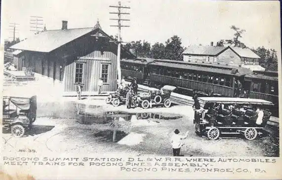 Postcard-DLWRR-Pocono-Summit-Station-Pocono-Pines-Pa-Railroad-Train-Depot Mr Local History
