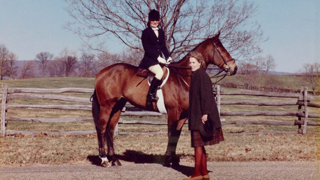 Jackie Kennedy with Bunny Mellon. Mellon would stay by Kennedy’s side until her death in 1994 at age 64. George Shaffer